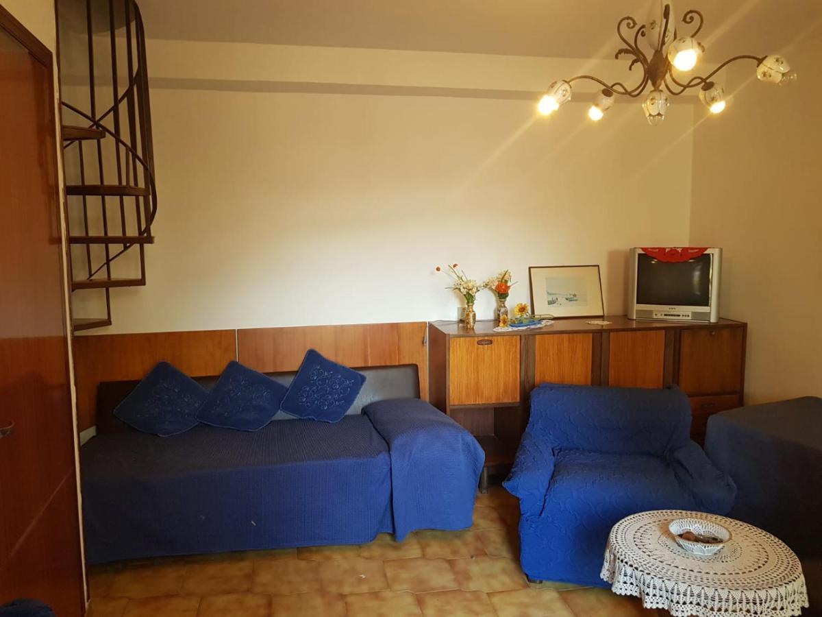 Casa Tranquilla E Luminosa Con Terrazzo A Due Passi Dal Mare Daire Brolo Dış mekan fotoğraf