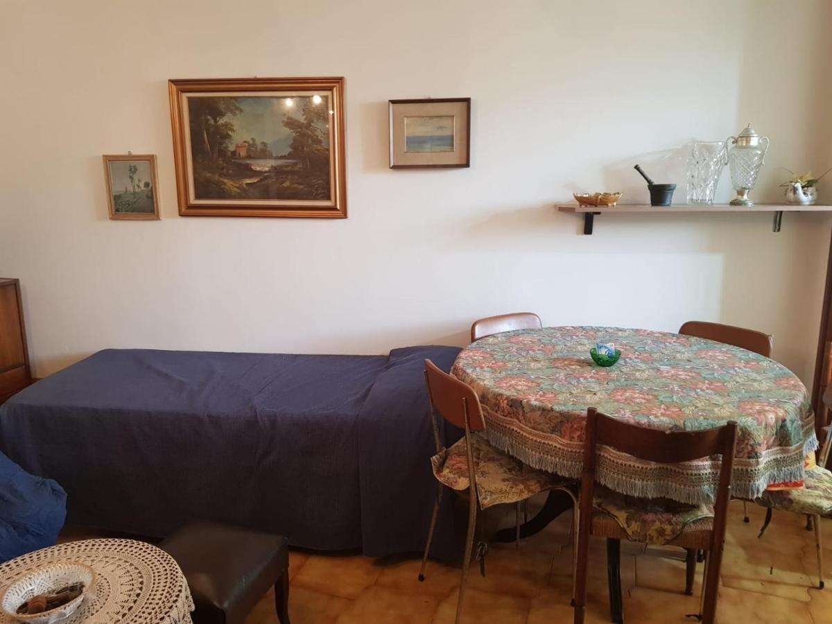 Casa Tranquilla E Luminosa Con Terrazzo A Due Passi Dal Mare Daire Brolo Dış mekan fotoğraf