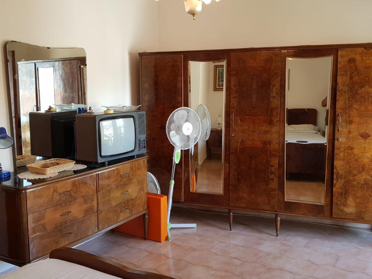 Casa Tranquilla E Luminosa Con Terrazzo A Due Passi Dal Mare Daire Brolo Dış mekan fotoğraf